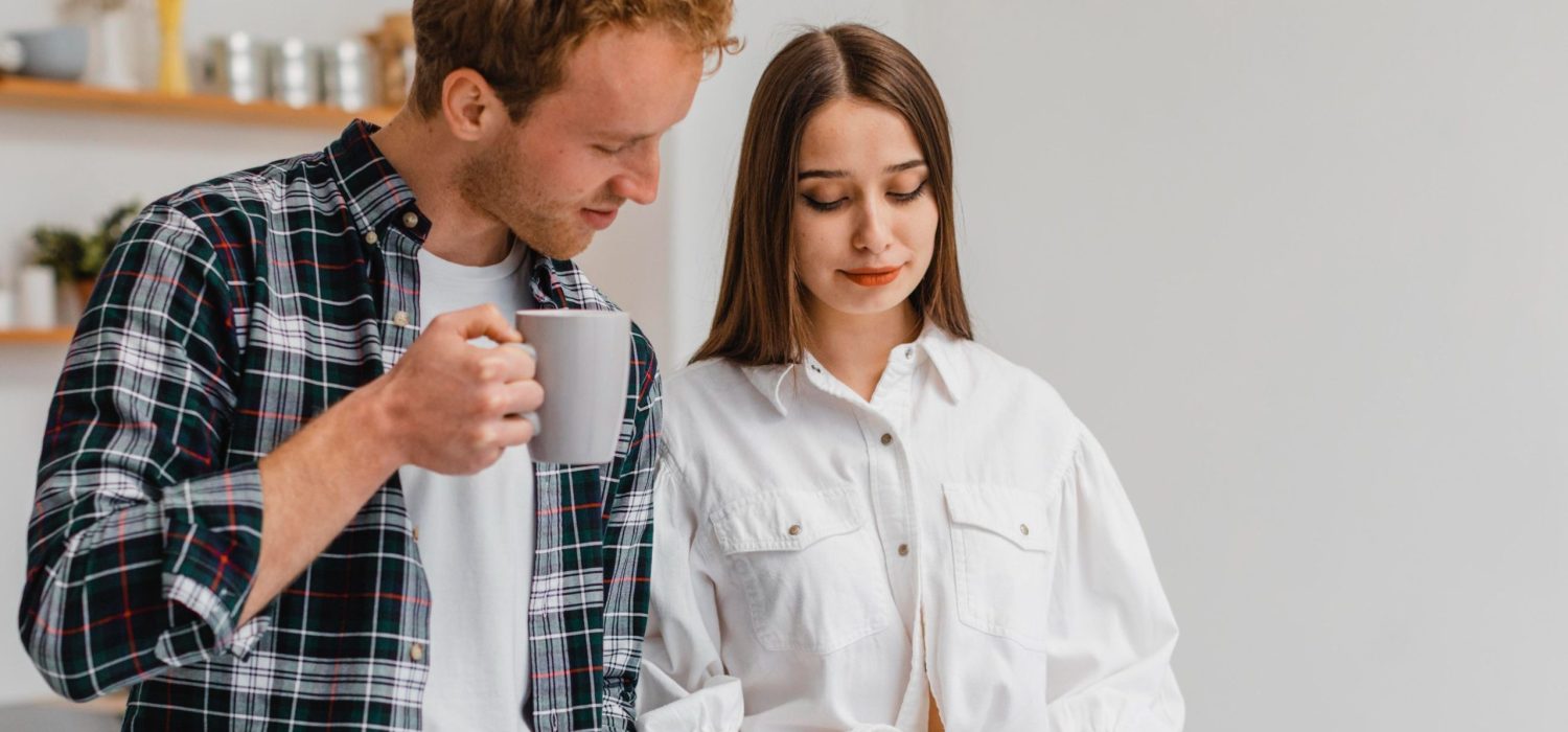 couple-making-plans-remodel-household